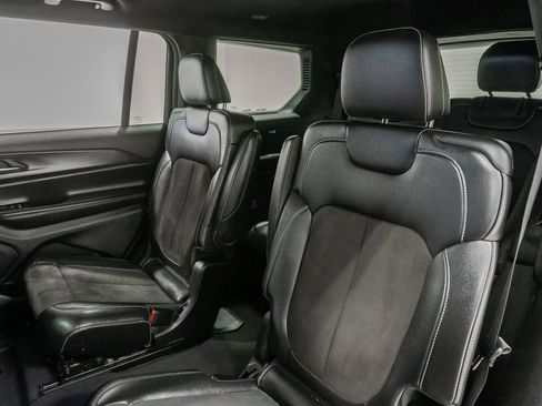 Certified 2023 Jeep Grand Cherokee L Altitude AWD/4WD image 24