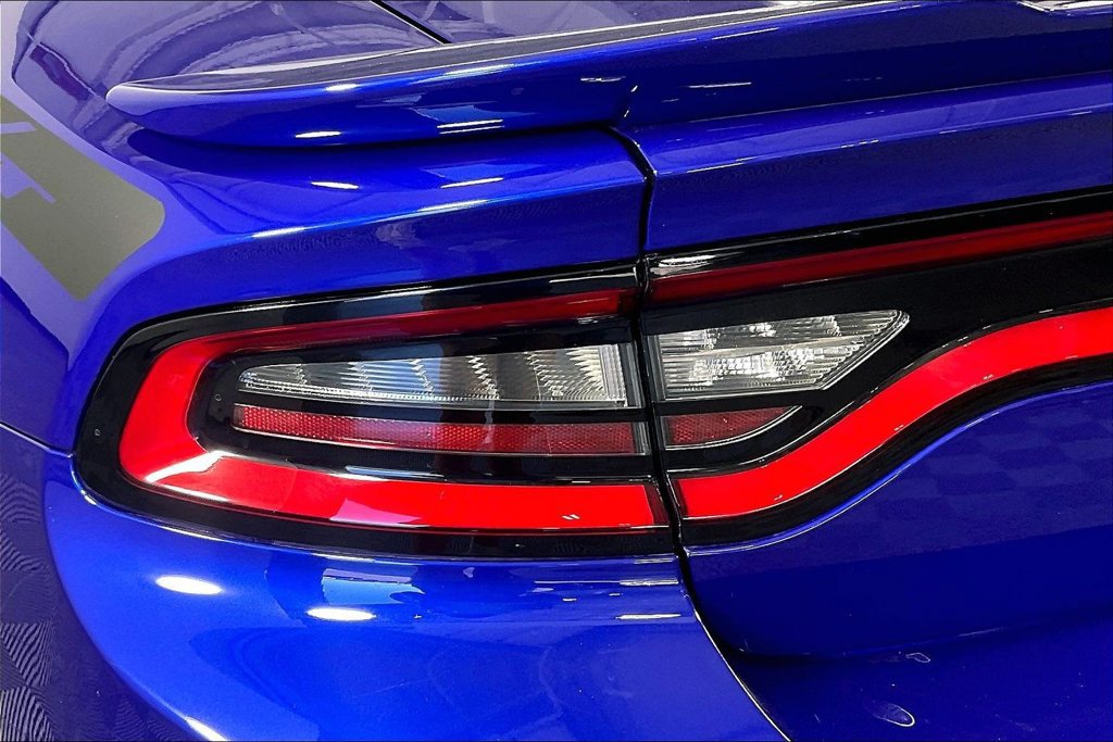 Used 2022 Dodge Charger R/T w/ Plus Group RWD image 38