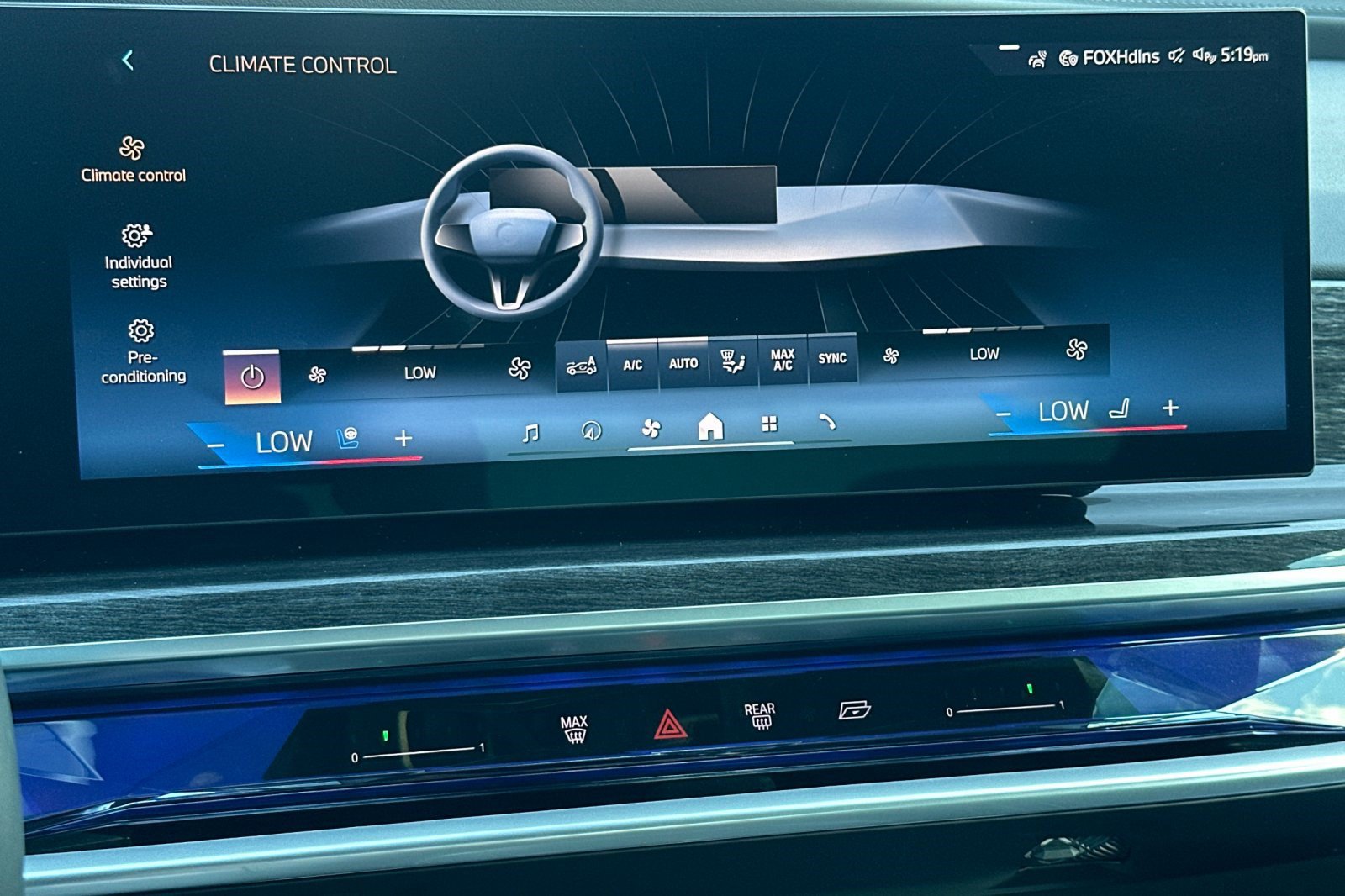 Used 2026 BMW i7 eDrive50 RWD image 27