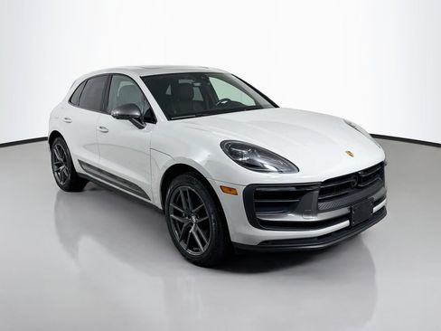 Certified 2024 Porsche Macan Turbo AWD/4WD image 7