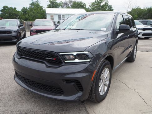 New 2025 Dodge Durango GT image 2