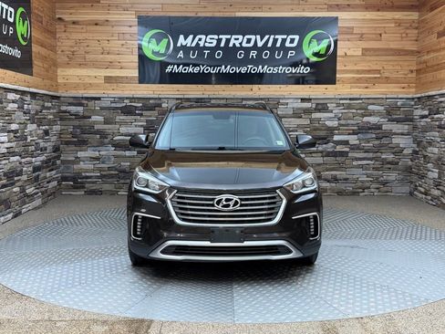 Used 2017 Hyundai Santa Fe SE AWD/4WD image 3