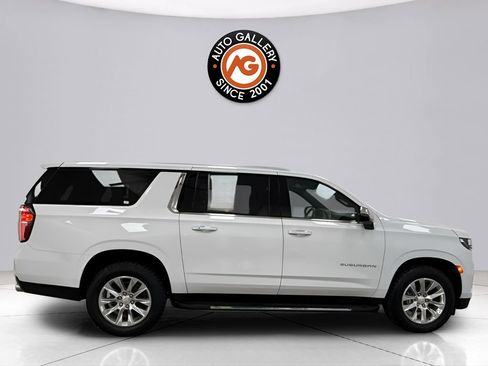 Used 2023 Chevrolet Suburban Premier AWD/4WD image 8