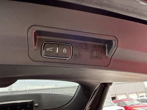 Used 2023 Ford Explorer Limited w/ Equipment Group 301A RWD image 25