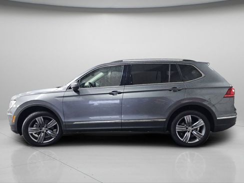 Used 2020 Volkswagen Tiguan SEL AWD/4WD image 22