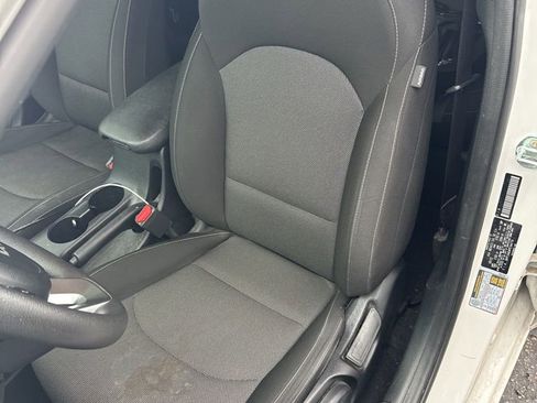 Used 2023 Kia Forte LXS FWD image 5