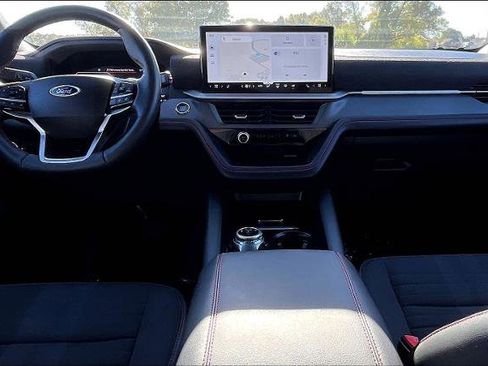 Certified 2025 Ford Explorer ST-Line w/ ST-Line Street Pack image 12