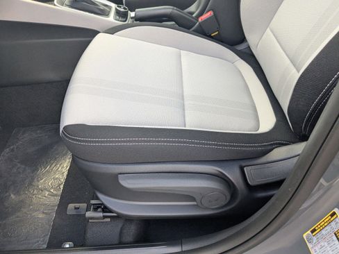New 2026 Hyundai Venue SEL FWD image 21