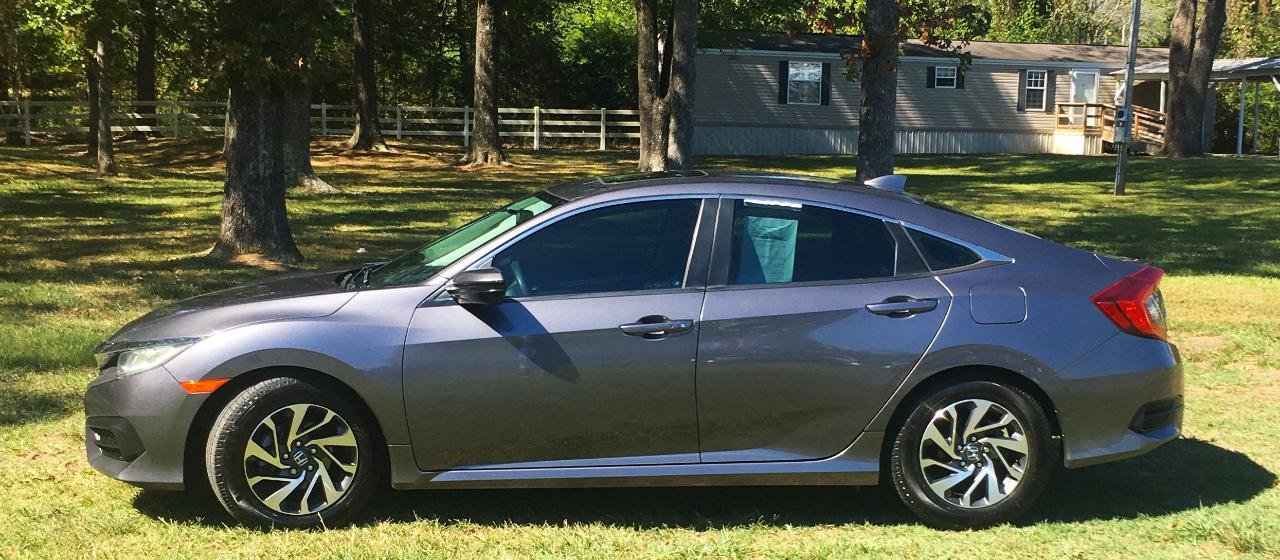 Used 2017 Honda Civic EX image 2
