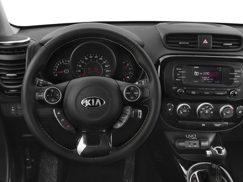 Used 2016 Kia Soul + w/ Designer's Package FWD image 9