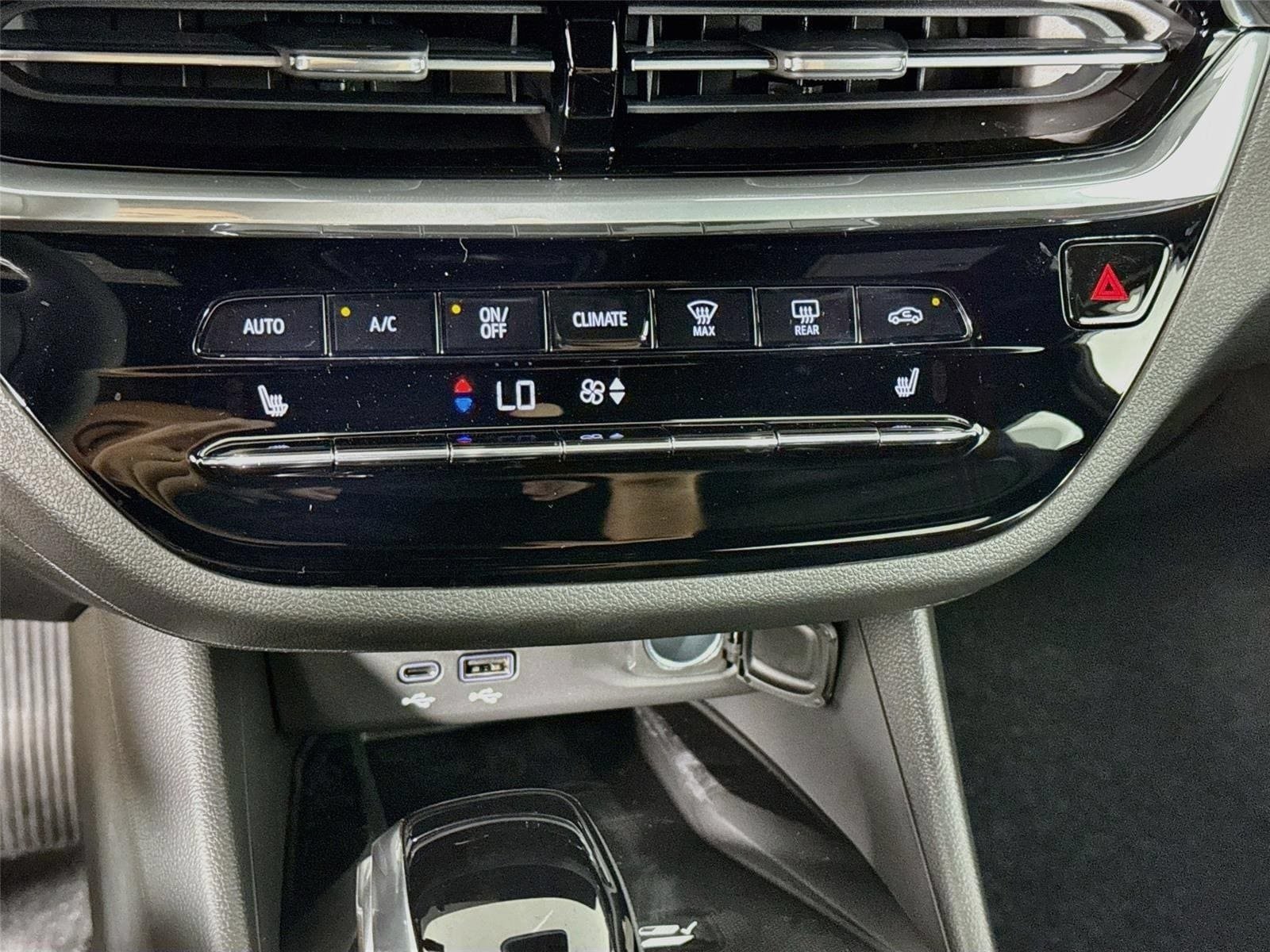 New 2026 Buick Envista Avenir FWD image 17