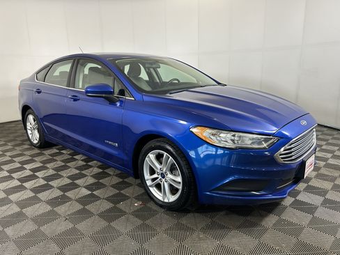 Used 2018 Ford Fusion S FWD image 3