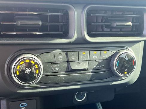 Used 2024 Ford Maverick XL image 15