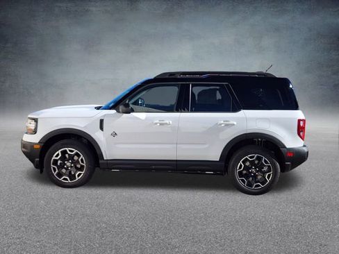 New 2025 Ford Bronco Sport Outer Banks image 4