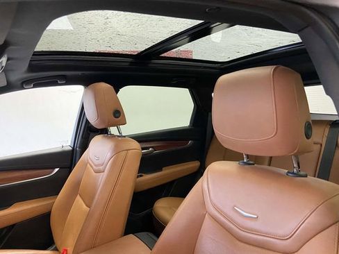 Used 2024 Cadillac XT5 Premium Luxury w/ Technology Package image 14