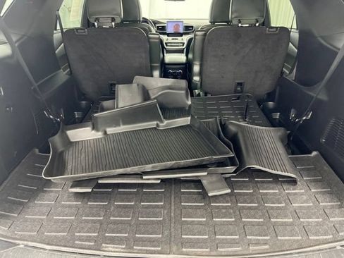 Used 2023 Ford Explorer Timberline AWD/4WD image 9