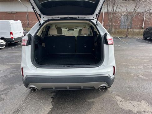 Used 2020 Ford Edge SEL image 12