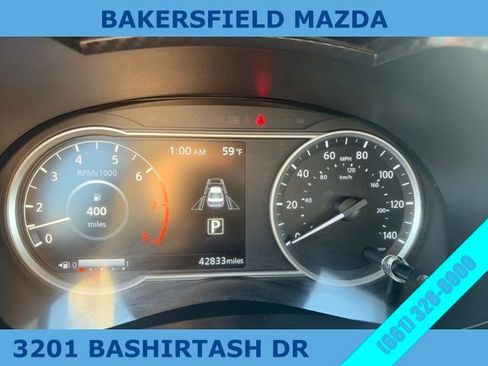 Used 2023 Nissan Versa SV image 15