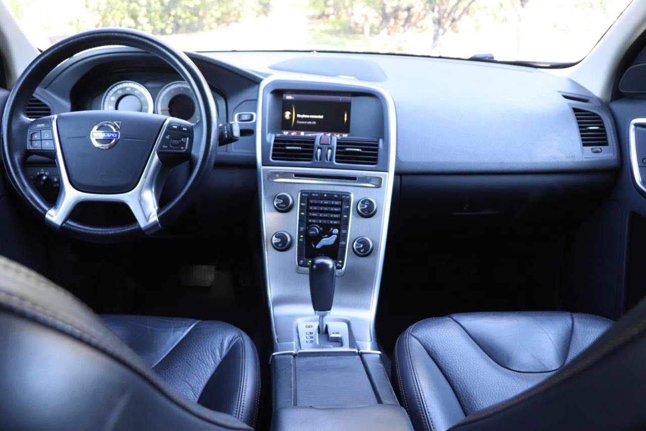 Used 2012 Volvo XC60 3.2 AWD/4WD image 34