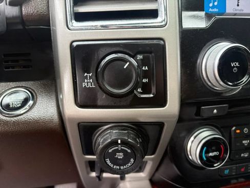 Used 2016 Ford F150 King Ranch w/ Equipment Group 601A Luxury AWD/4WD image 22