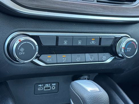 Used 2025 Nissan Altima 2.5 SV image 19