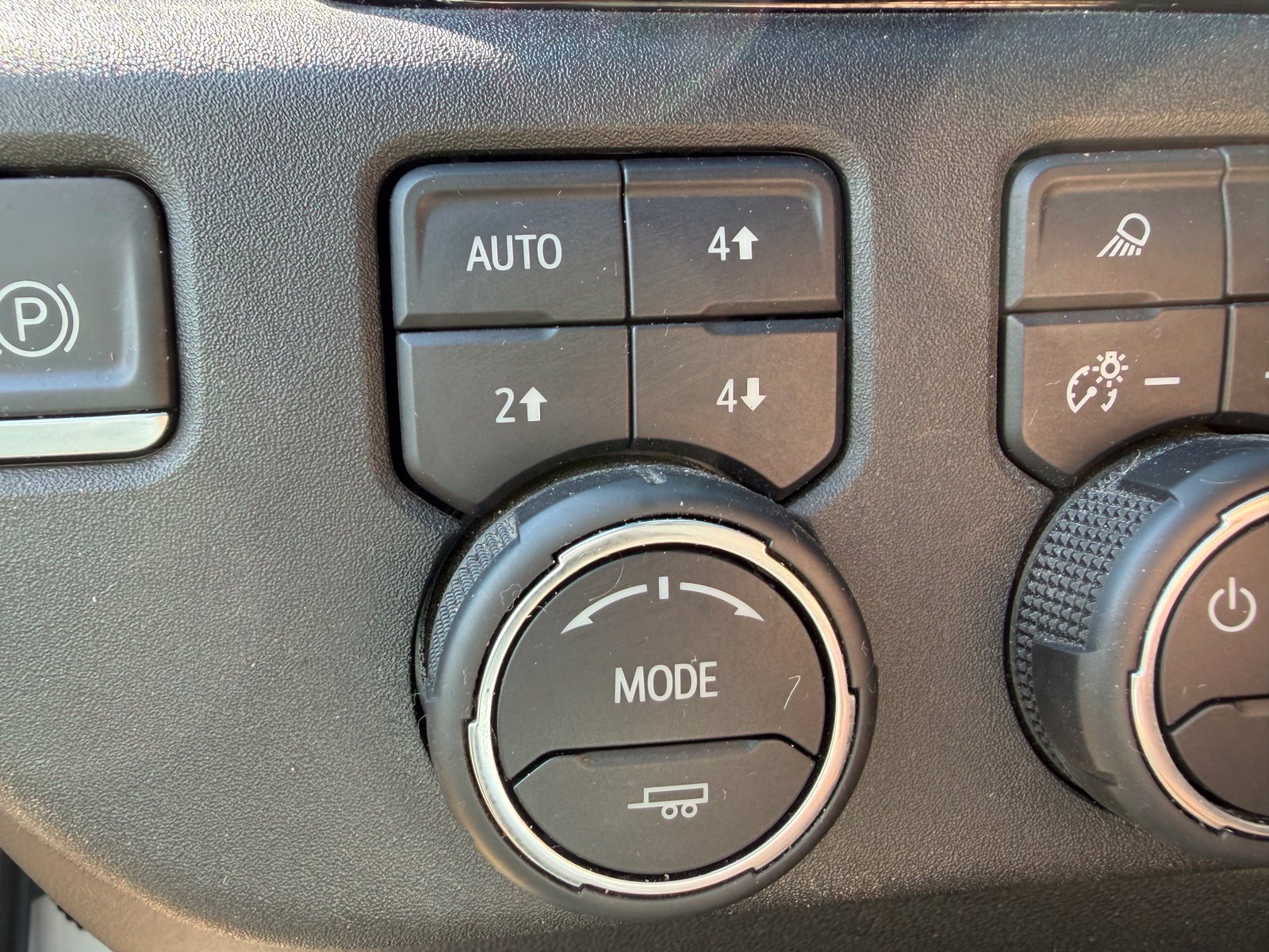 Certified 2024 Chevrolet Silverado 2500 High Country w/ Technology Package AWD/4WD image 14
