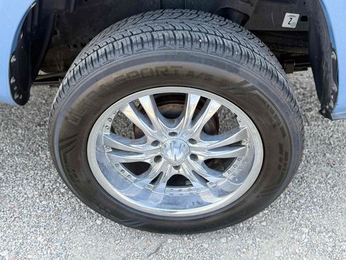 Used 2019 Toyota Tacoma SR5 RWD image 27