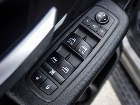 Used 2021 RAM 1500 Big Horn AWD/4WD image 16