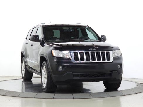 Used 2011 Jeep Grand Cherokee Laredo AWD/4WD image 9