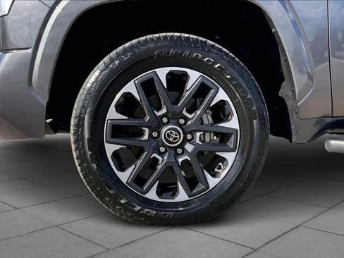 Used 2024 Toyota Tundra Limited image 10