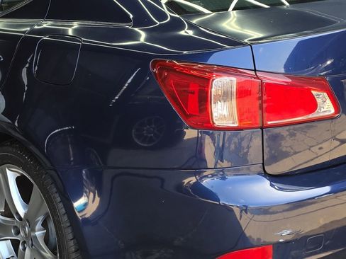 Used 2011 Lexus IS 250 w/ Premium Pkg Value Edition RWD image 26