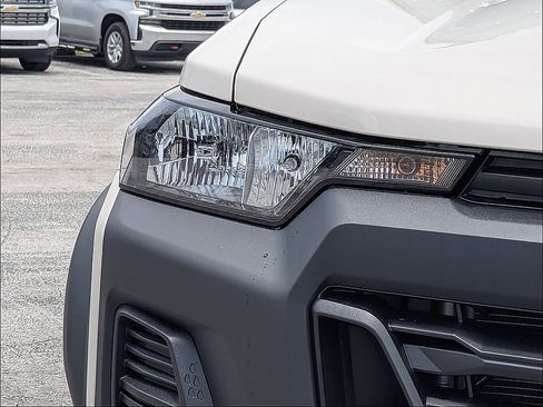 New 2026 Chevrolet Colorado Trail Boss w/ Midnight Edition AWD/4WD image 10