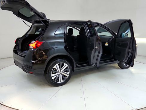 Used 2024 Mitsubishi Outlander Sport ES AWD/4WD image 12
