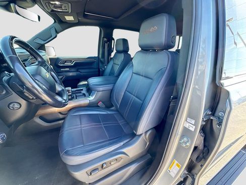 Used 2024 Chevrolet Silverado 1500 High Country image 21