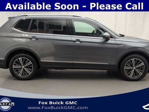 Used 2018 Volkswagen Tiguan SE AWD/4WD image 4