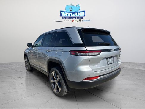 New 2026 Jeep Grand Cherokee Limited RWD image 3