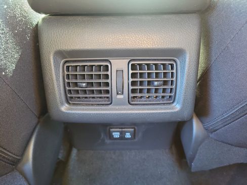 Used 2025 Toyota Camry LE image 13