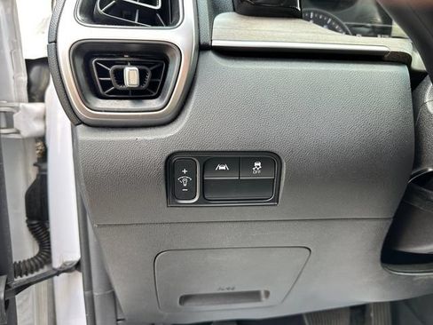 Used 2022 Kia Sorento S AWD/4WD image 22