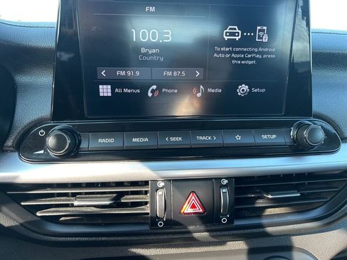 Used 2022 Kia Forte LXS image 26