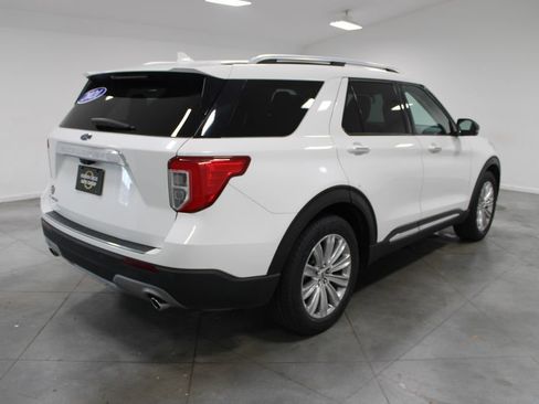 Used 2021 Ford Explorer Limited w/ Equipment Group 301A RWD image 9