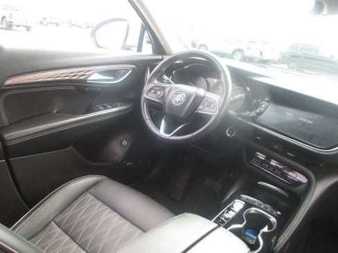 Certified 2022 Buick Envision Avenir w/ Technology Package II FWD image 26