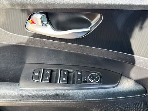 Used 2024 Kia Forte GT-Line FWD image 18