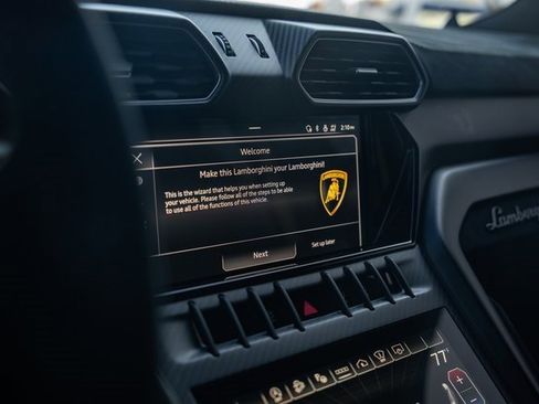 Used 2024 Lamborghini Urus Performante image 34