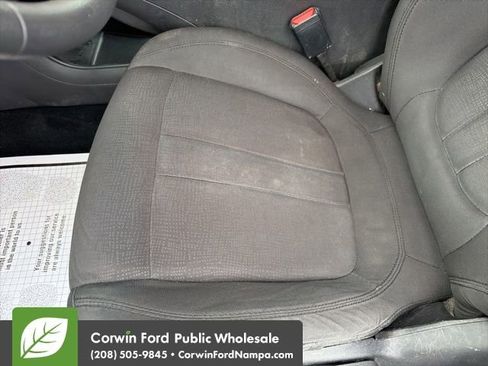 Used 2015 Chrysler 200 Limited image 23