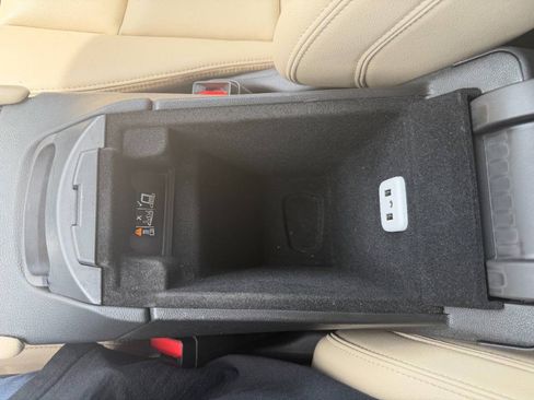Used 2017 Cadillac XT5 FWD image 30