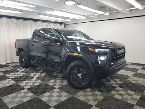 Used 2023 GMC Canyon Elevation image 1