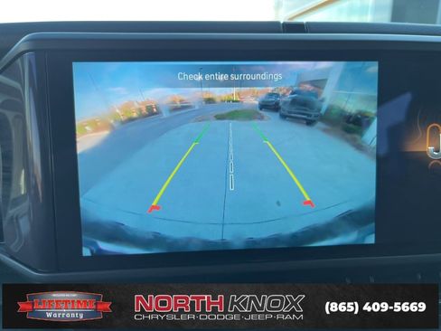 Used 2025 Jeep Wrangler Rubicon image 10