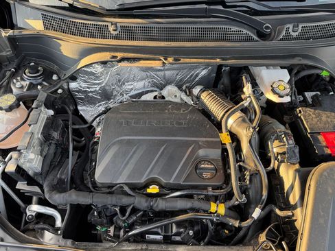 Used 2025 Chevrolet Trax LT image 30