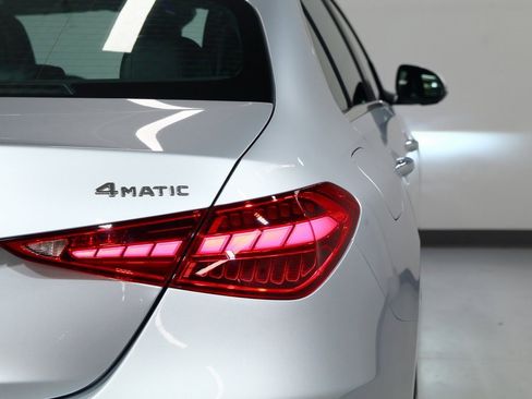 Used 2025 Mercedes-Benz C 300 4MATIC Sedan image 12