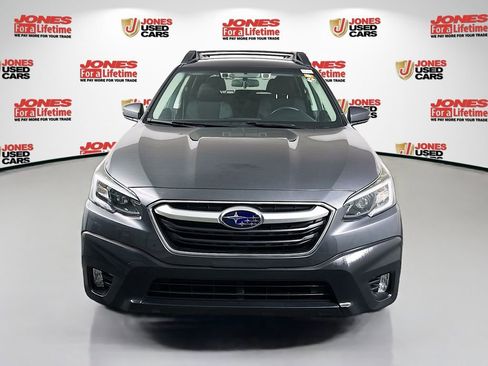 Used 2020 Subaru Outback Premium image 10